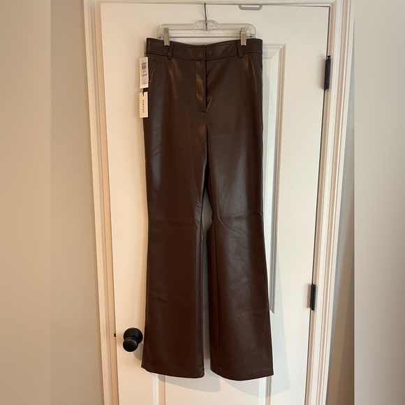 NWT Aritzia Babaton Faux Leather Publish Pant - Picture 9 of 11
